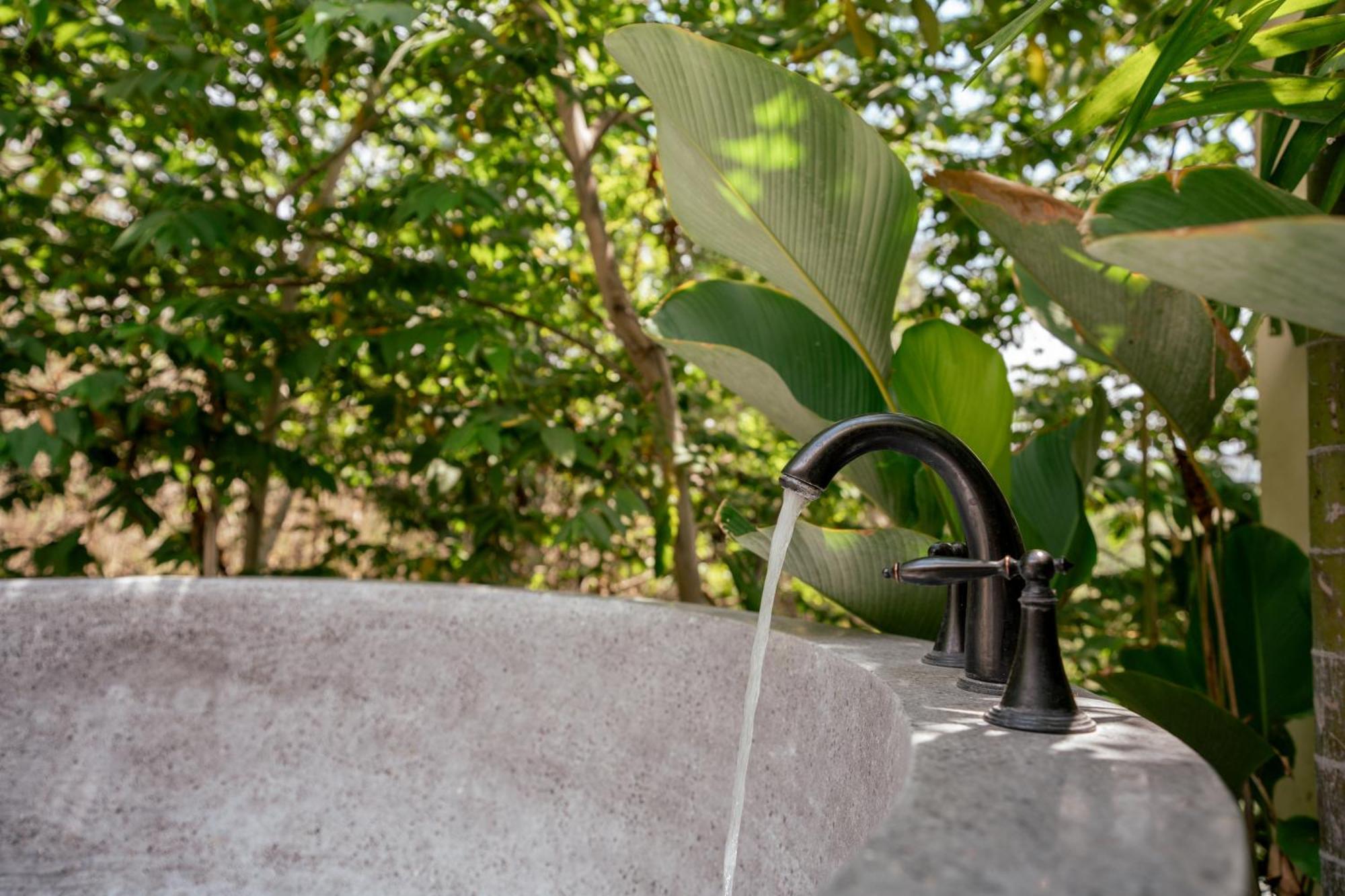 Olea Villas Resort Kuta  Exteriör bild