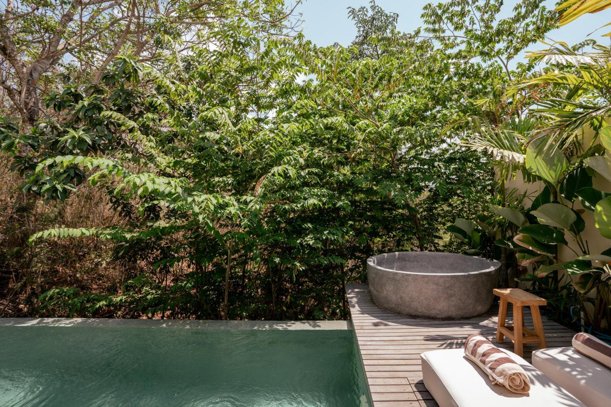 Olea Villas Resort Kuta  Exteriör bild